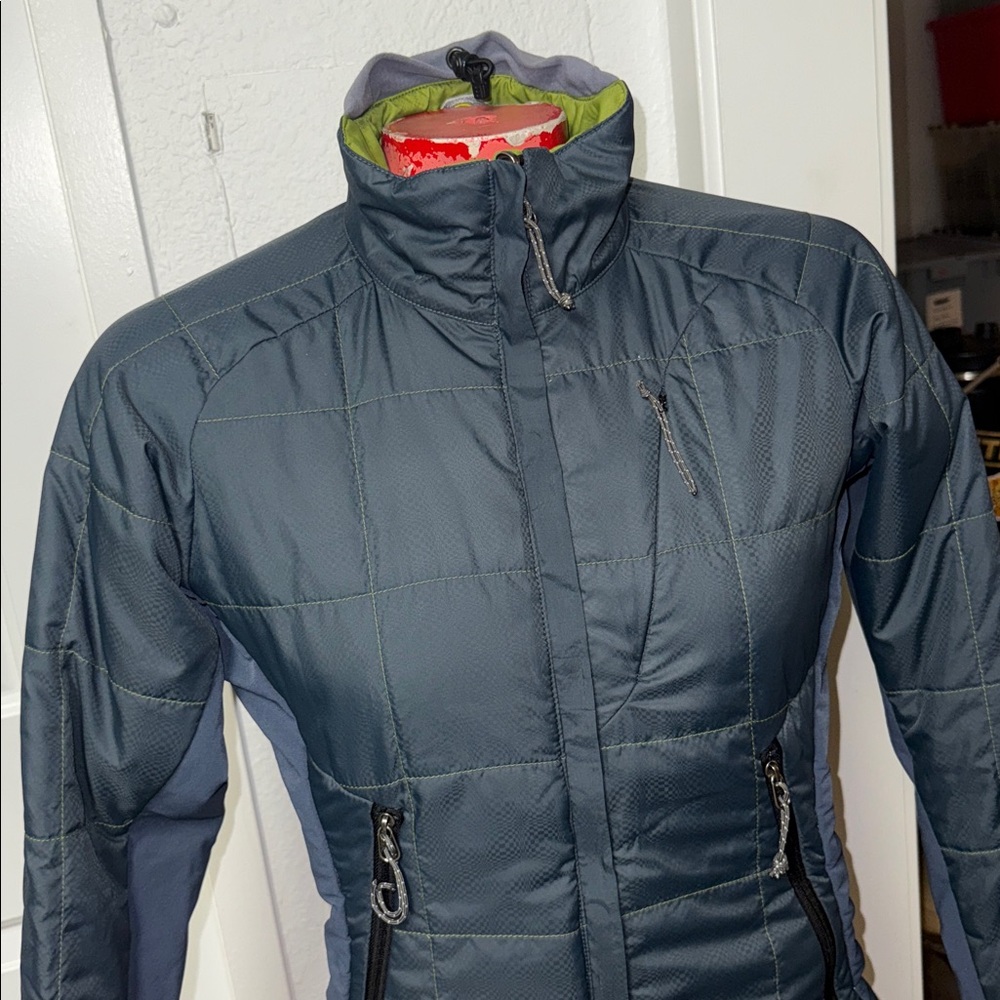 Mountain Hardwear reversible jacket - image 6